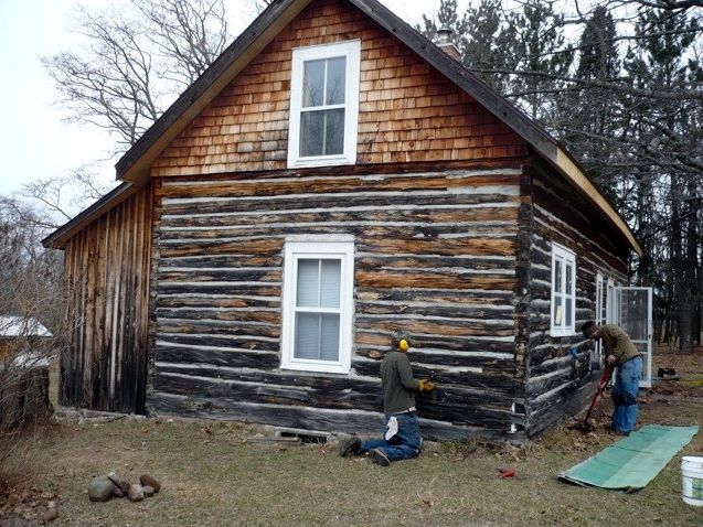 Working magic on log home